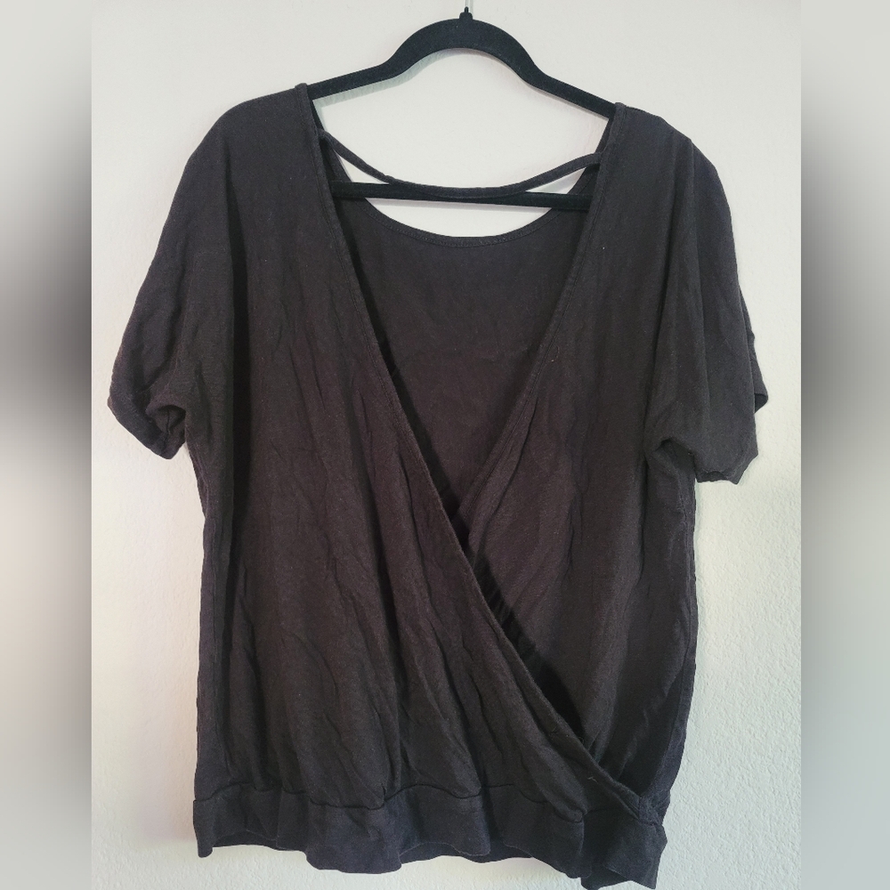 Torrid workout top - Picture 2 of 4